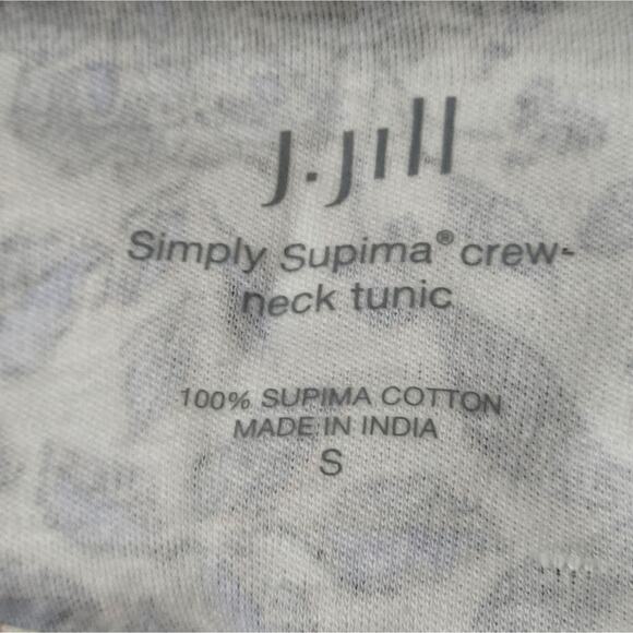 J. Jill Black, White, and Blue Floral Tunic Length‎ Shirt Size Small - Picture 4 of 5